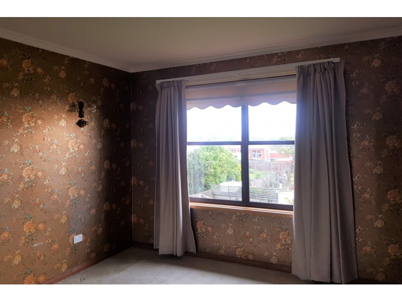 8 Haines Place, Devonport TAS 7310