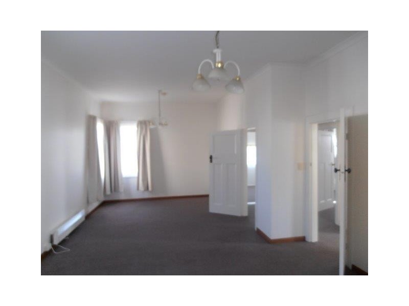 100 Oldaker Street, Devonport TAS 7310
