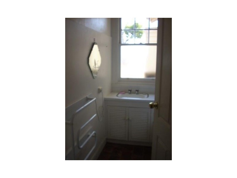 100 Oldaker Street, Devonport TAS 7310
