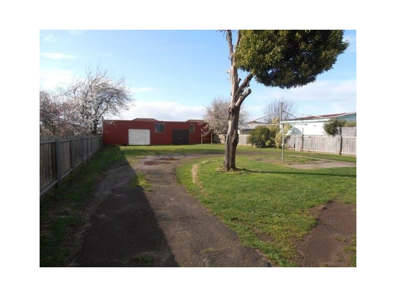 100 Oldaker Street, Devonport TAS 7310