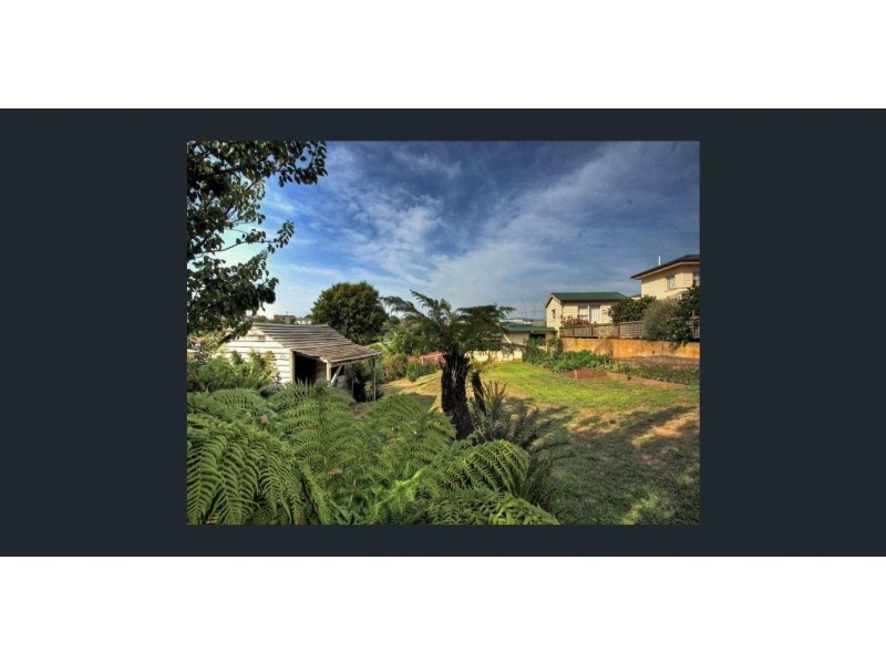 18 Nixon Street, Devonport TAS 7310