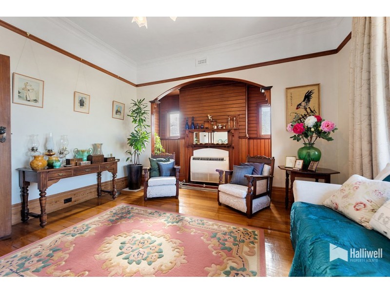18 Hiller Street, Devonport TAS 7310
