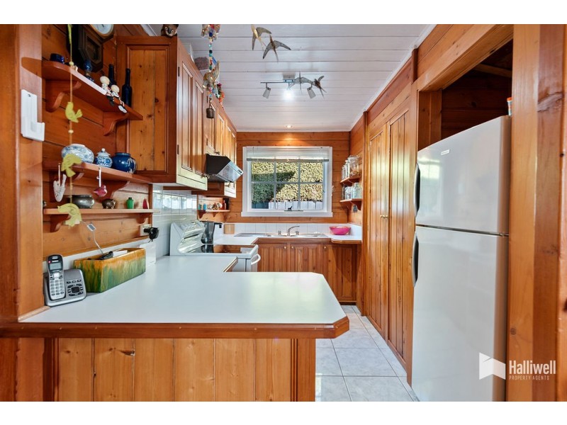 18 Hiller Street, Devonport TAS 7310