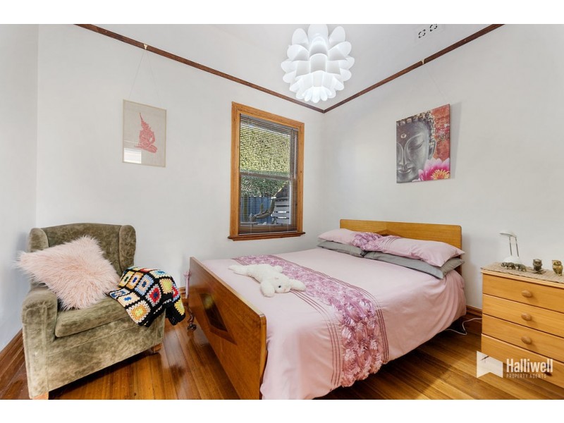 18 Hiller Street, Devonport TAS 7310