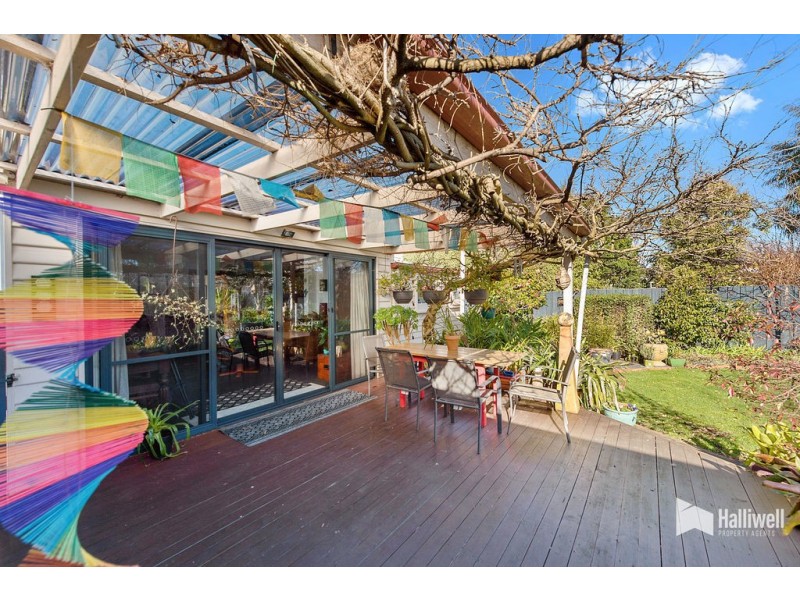 18 Hiller Street, Devonport TAS 7310