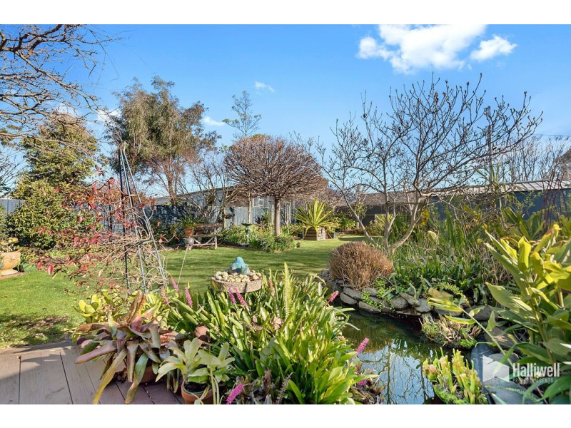 18 Hiller Street, Devonport TAS 7310