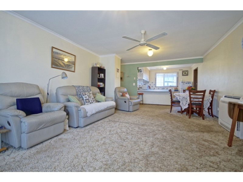 1/74 Valley Road, Devonport TAS 7310
