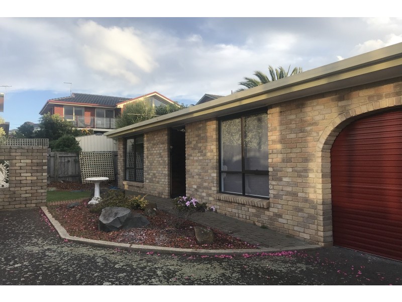 2/21 West Eugene Street, Devonport TAS 7310