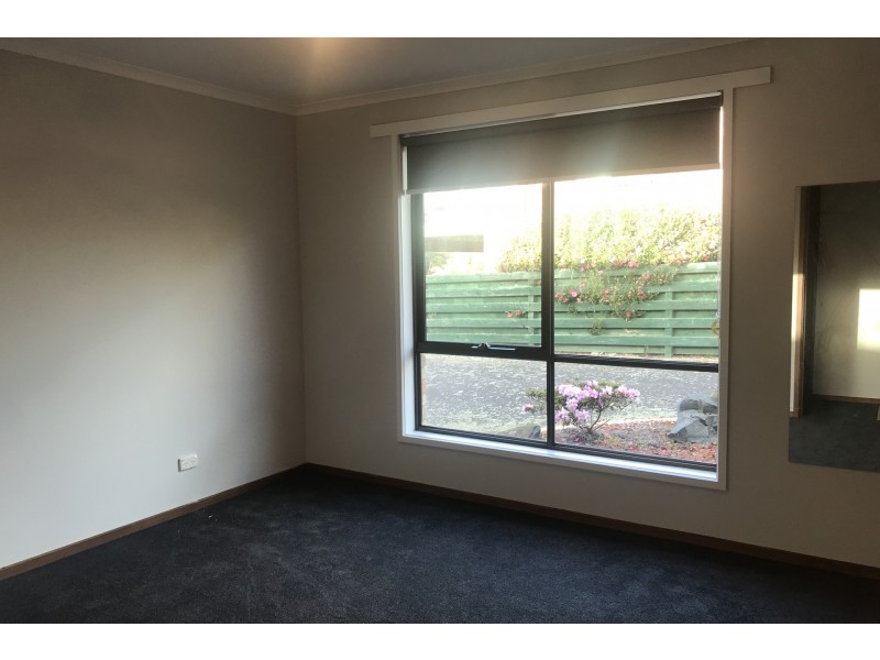 2/21 West Eugene Street, Devonport TAS 7310