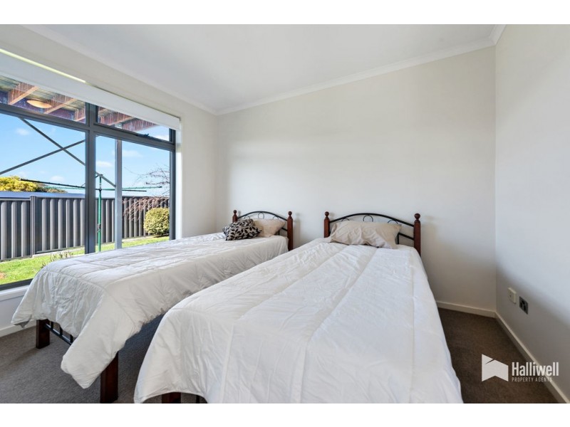 2/237 Steele Street, Devonport TAS 7310
