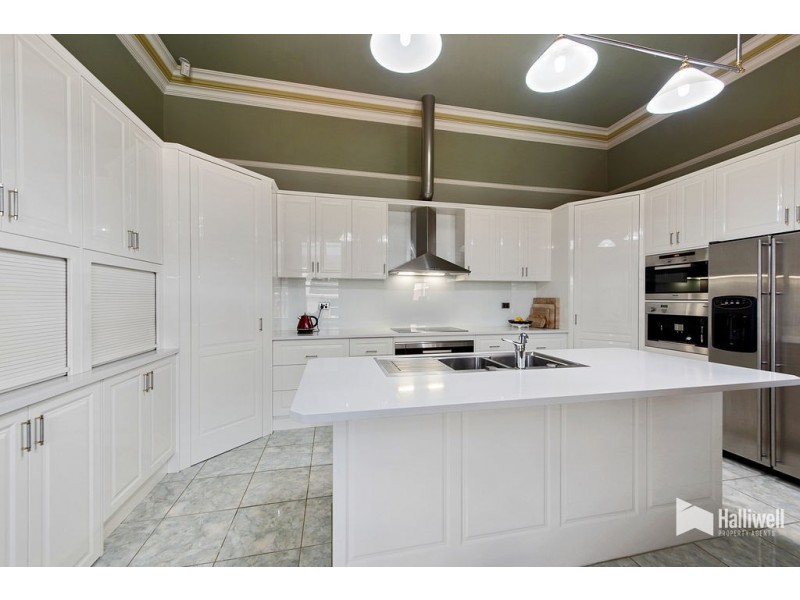155 Steele Street, Devonport TAS 7310