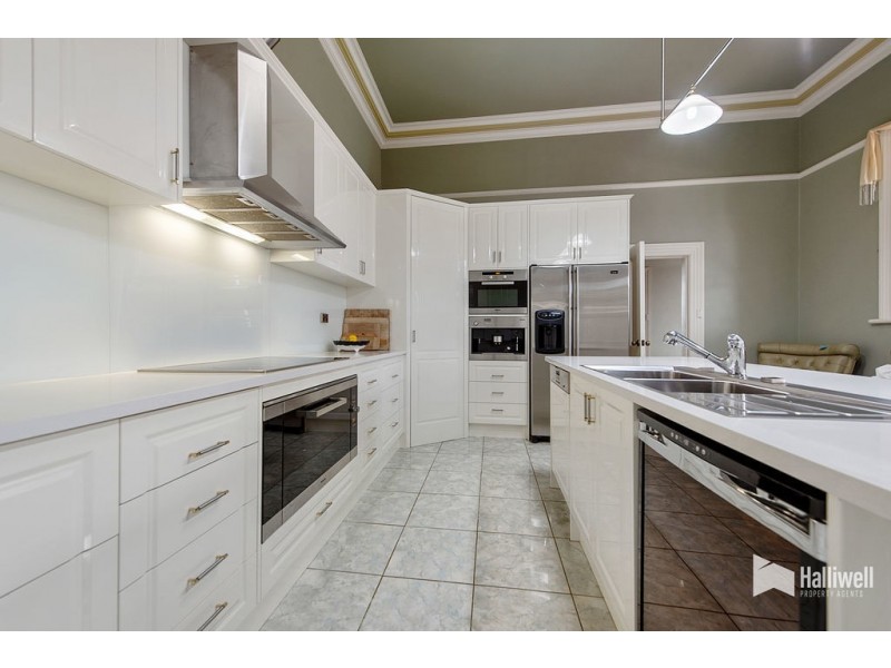155 Steele Street, Devonport TAS 7310