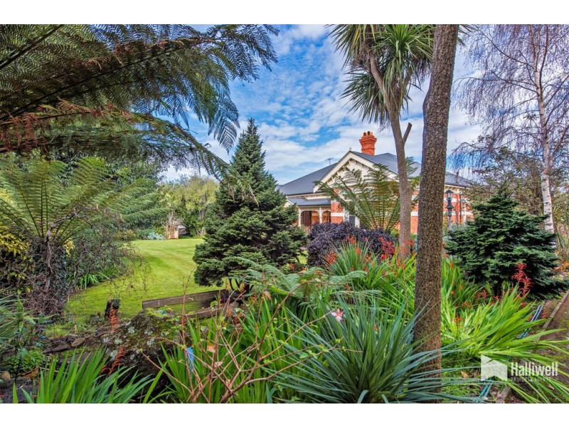 155 Steele Street, Devonport TAS 7310