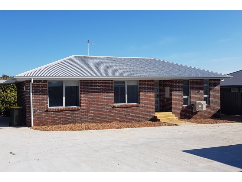 2/8 Tandara Place, East Devonport TAS 7310