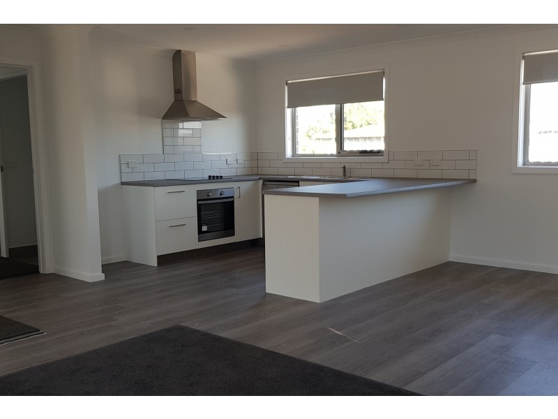 2/8 Tandara Place, East Devonport TAS 7310