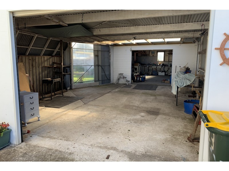 23 Esplanade, West Ulverstone TAS 7315