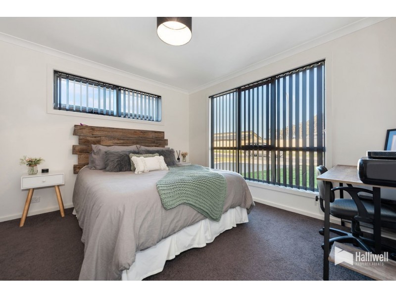24 Explorer Drive, Turners Beach TAS 7315