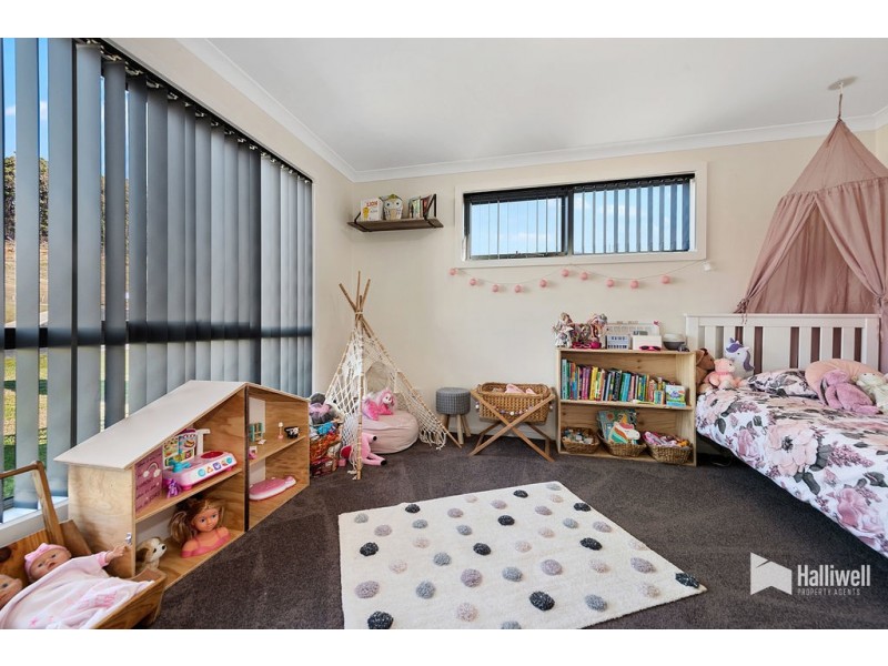 24 Explorer Drive, Turners Beach TAS 7315
