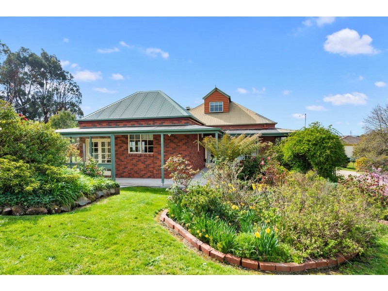 104 South Road, West Ulverstone TAS 7315