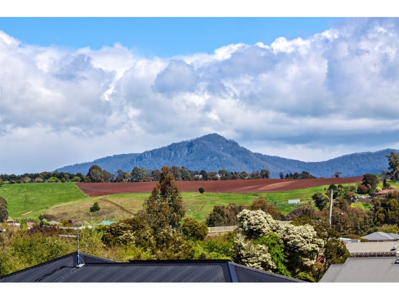 21 McDonald Street, Ulverstone TAS 7315