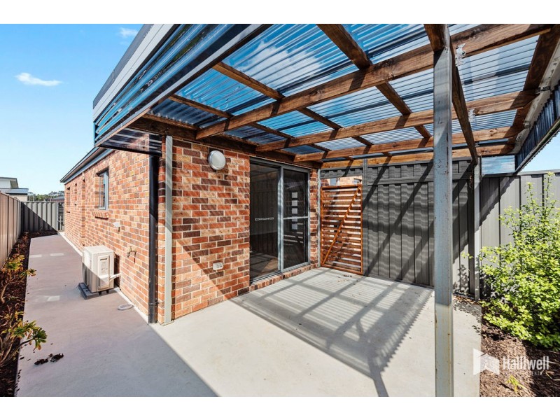 2/63 Stanley Street, Latrobe TAS 7307