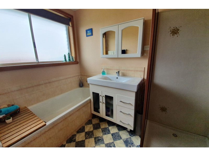 32 Club Drive, Shearwater TAS 7307