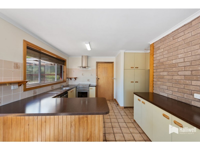 2 Blackwood Road, West Ulverstone TAS 7315