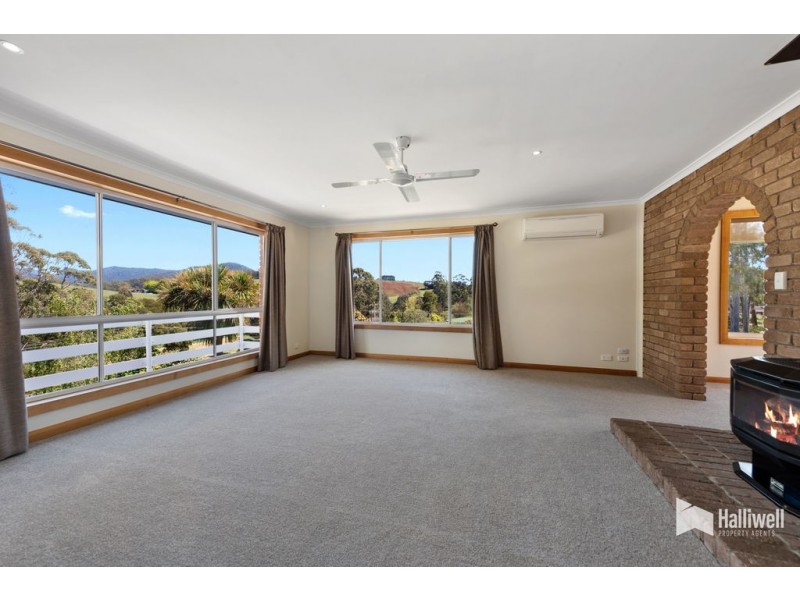 2 Blackwood Road, West Ulverstone TAS 7315