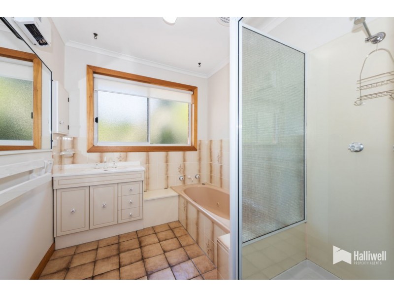 2 Blackwood Road, West Ulverstone TAS 7315