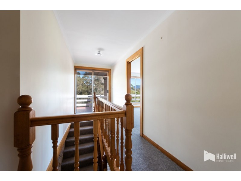2 Blackwood Road, West Ulverstone TAS 7315