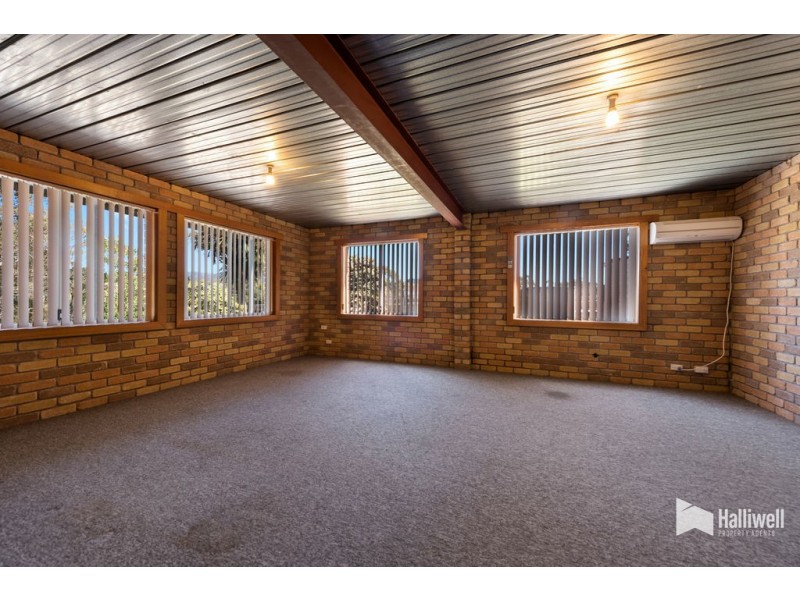 2 Blackwood Road, West Ulverstone TAS 7315