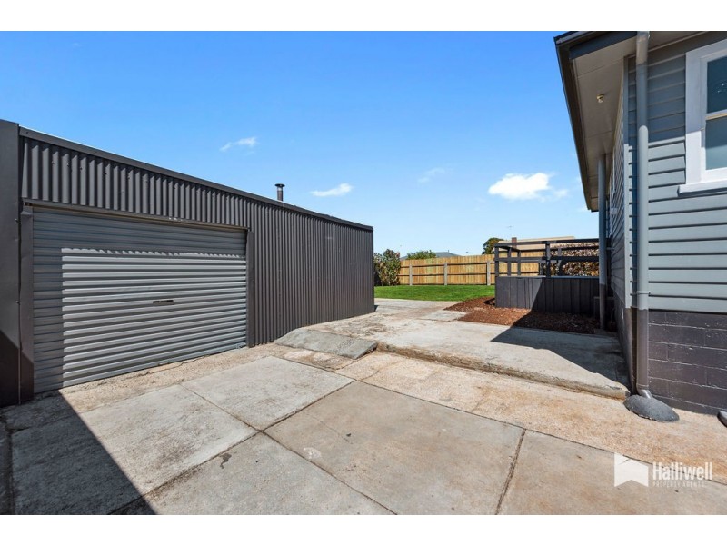 1 Deane Street, Devonport TAS 7310