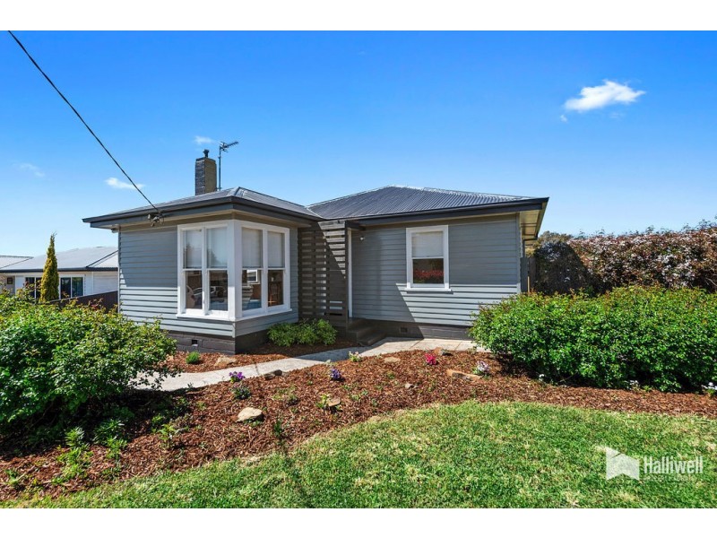 1 Deane Street, Devonport TAS 7310