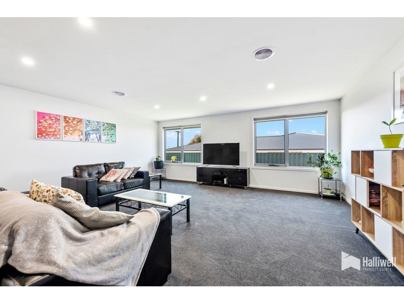 11 Haven Drive, Shearwater TAS 7307