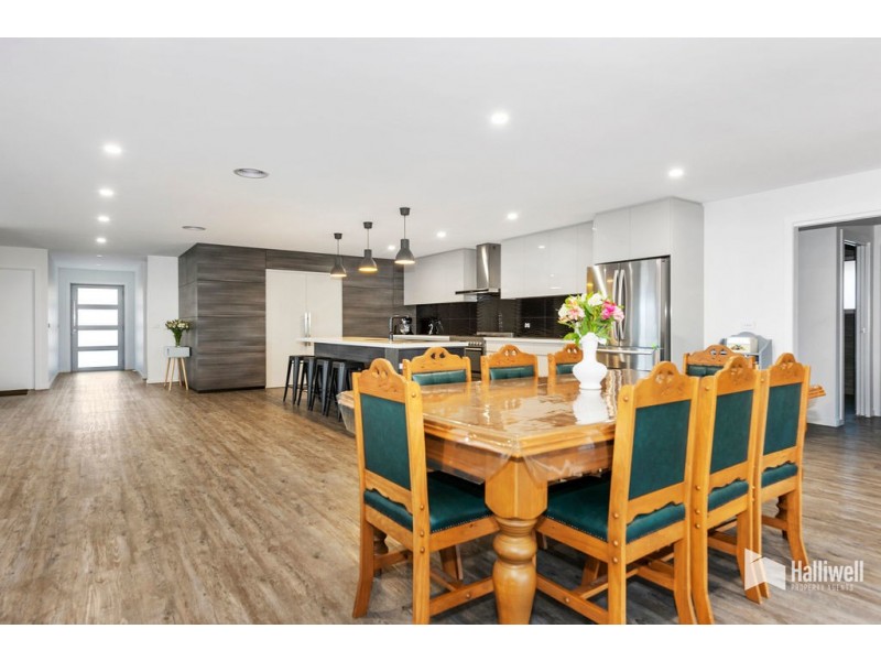 11 Haven Drive, Shearwater TAS 7307