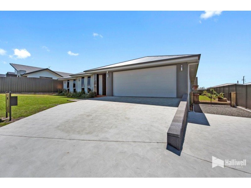 11 Haven Drive, Shearwater TAS 7307