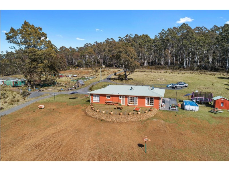 2369 Cradle Mountain Road, Moina TAS 7310