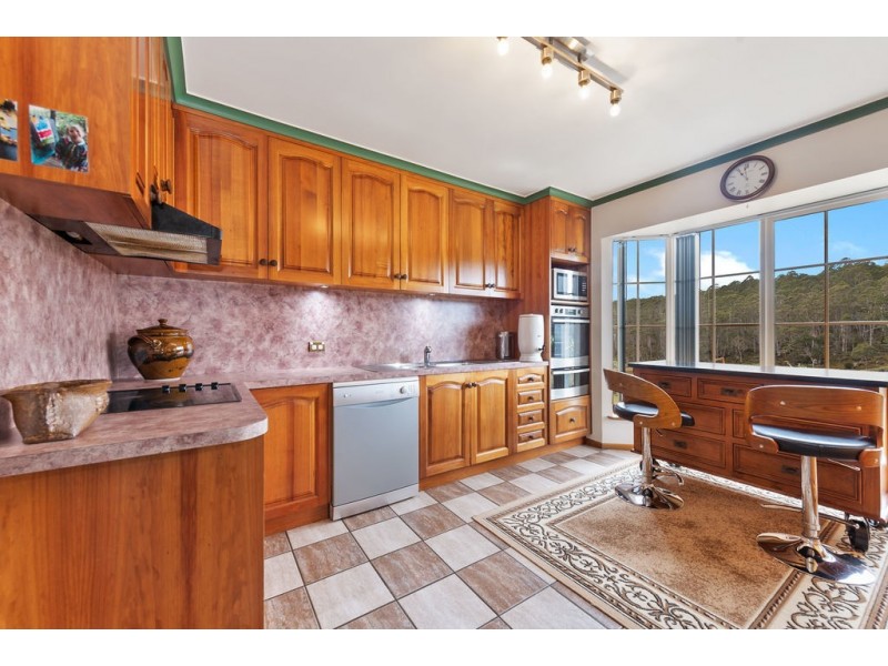2369 Cradle Mountain Road, Moina TAS 7310