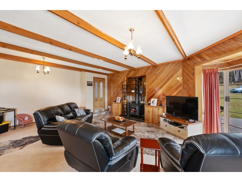 2369 Cradle Mountain Road, Moina TAS 7310
