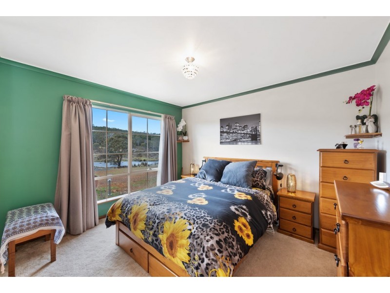 2369 Cradle Mountain Road, Moina TAS 7310