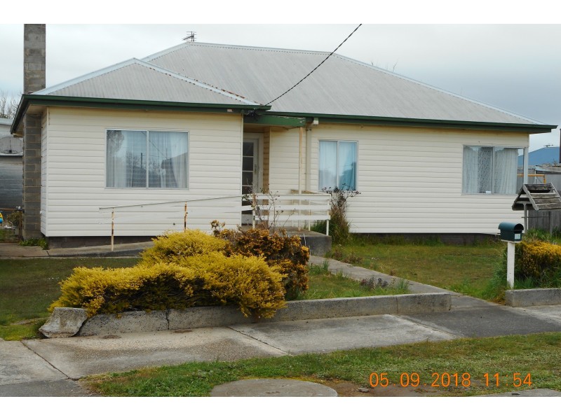 15 Madden Crescent, Devonport TAS 7310