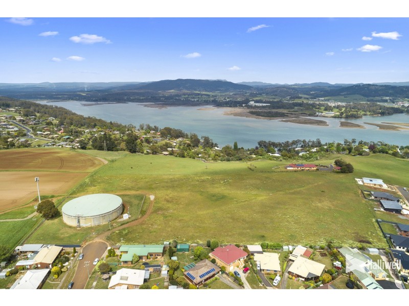 14 Cameray Street, East Devonport TAS 7310