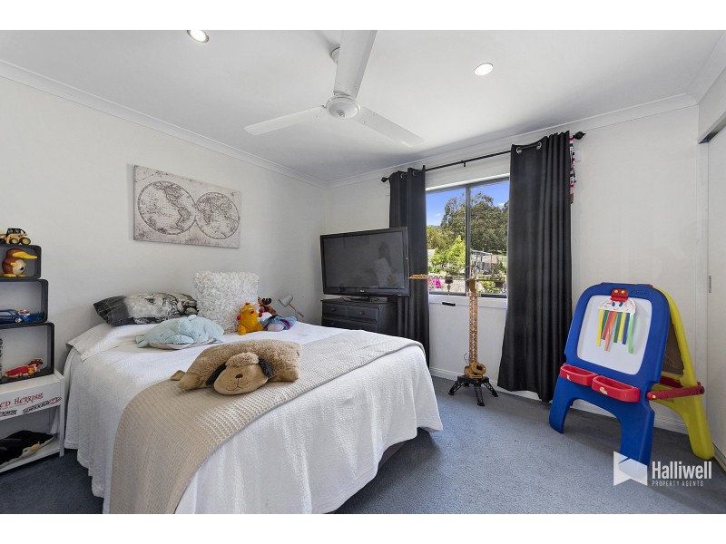 76 Knox Drive, South Spreyton TAS 7310