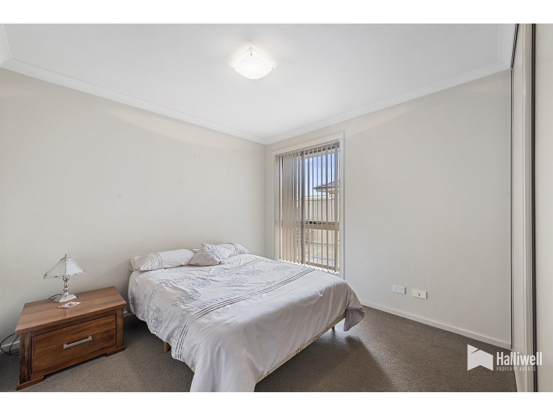 2/60 Lovett Street, Ulverstone TAS 7315