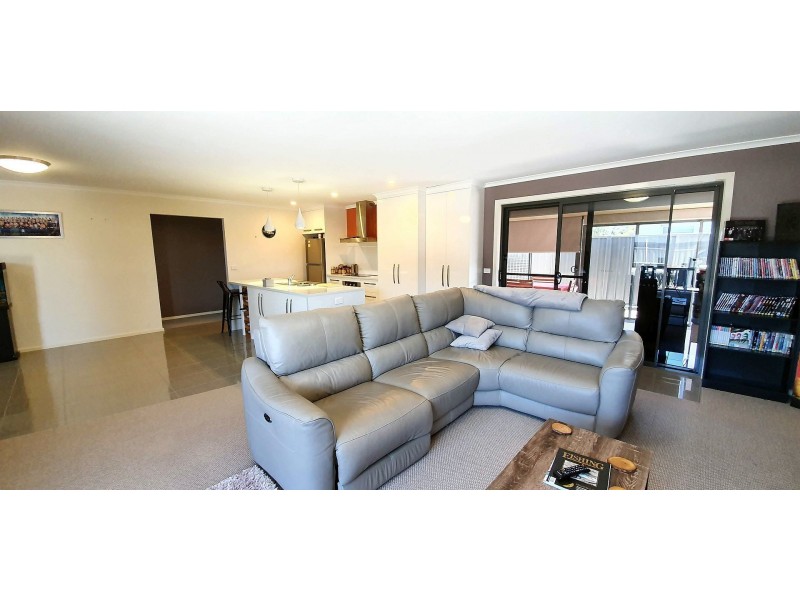 2/55 Haven Drive, Shearwater TAS 7307