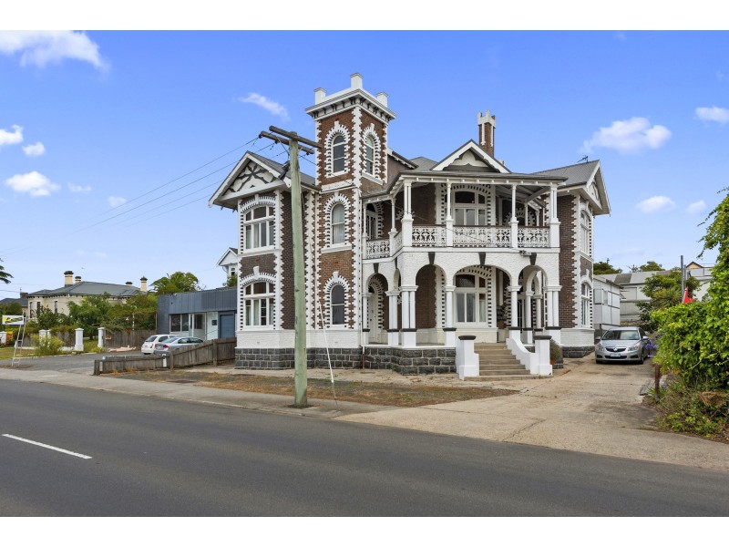 16 Formby Road, Devonport TAS 7310