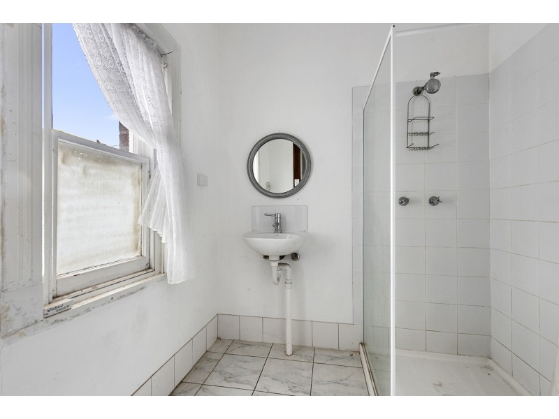 16 Formby Road, Devonport TAS 7310