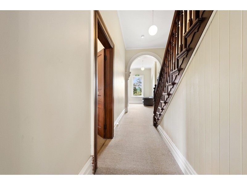 16 Formby Road, Devonport TAS 7310