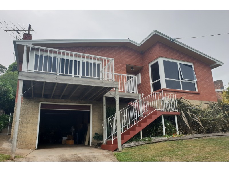 12 Riverview Avenue, East Devonport TAS 7310