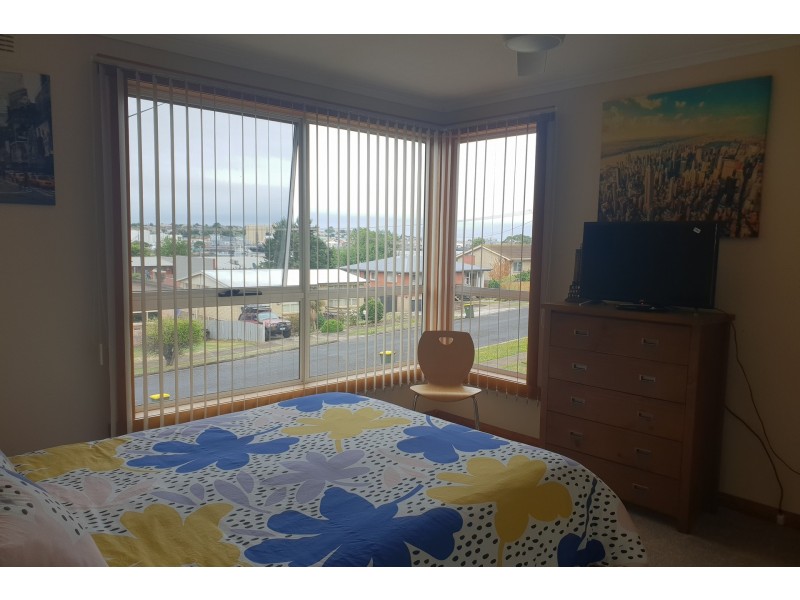 12 Riverview Avenue, East Devonport TAS 7310
